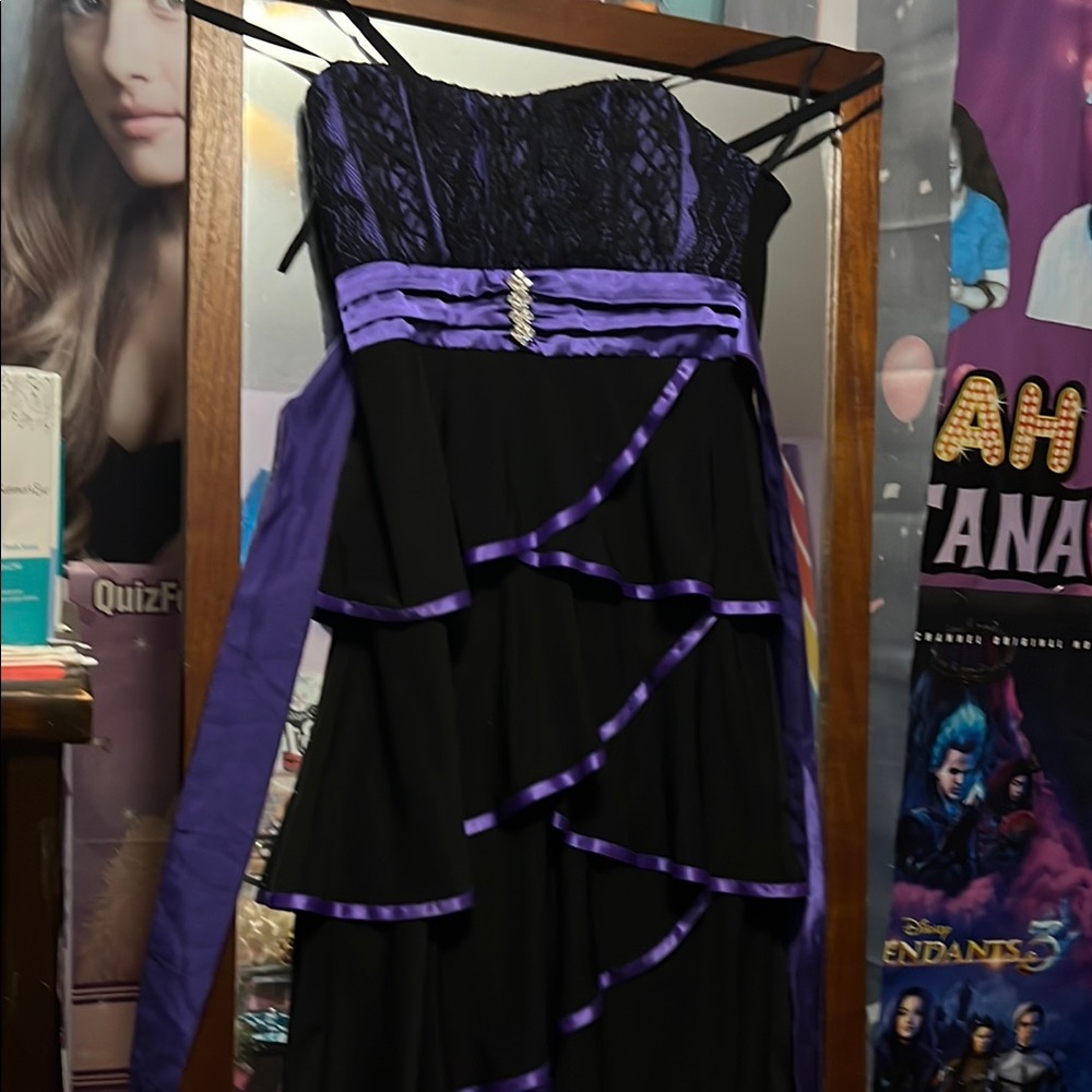 Elegant Black and Purple Strapless Dress